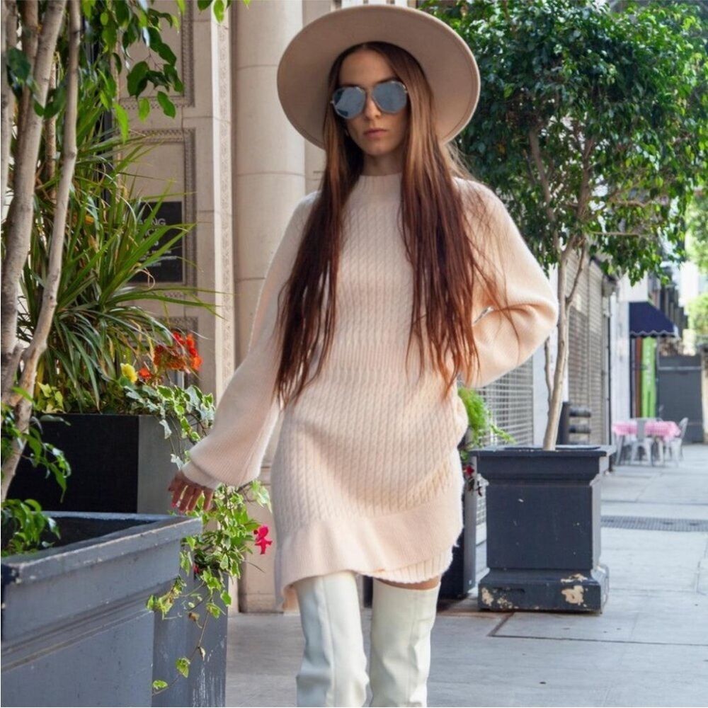 Hope Horizon Cream Cable Knit Ruffle Hem
Sweater Boutique Mini Dress